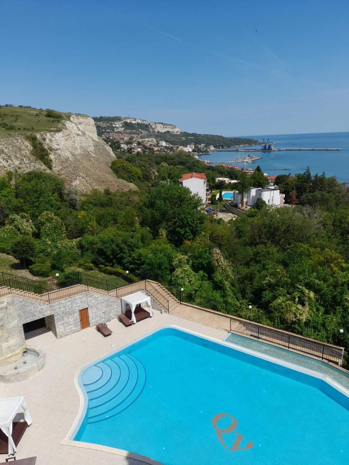 Queen'S Garden Balchik Apartment Eksteriør bilde